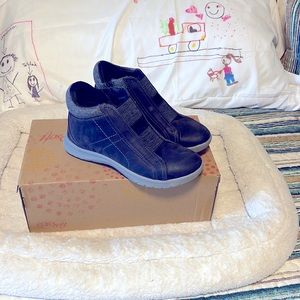 Clarks leather booties. Worn once.